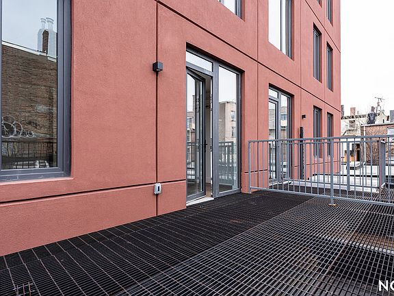 3rd image of 228 N 7th St #532
