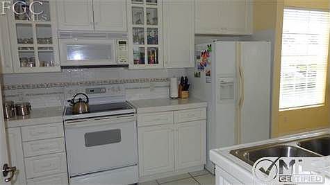 4th image of 5513 Estero Blvd