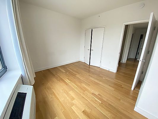 5th image of 409 Eastern Pkwy #5004