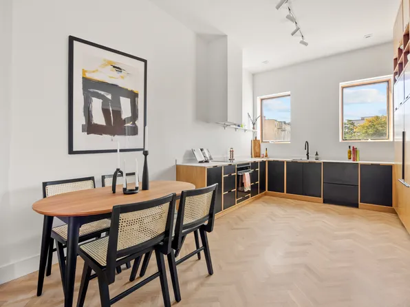 589 Hicks Street image 2 of 15