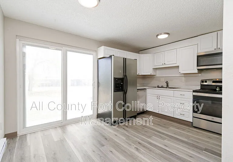 3542 Butternut Dr #A — Photo 7