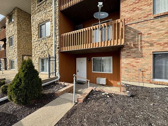 2nd image of 5350 Camelot Dr APT 26
