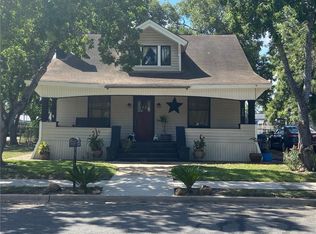 240 E Colorado St, La Grange, TX 78945