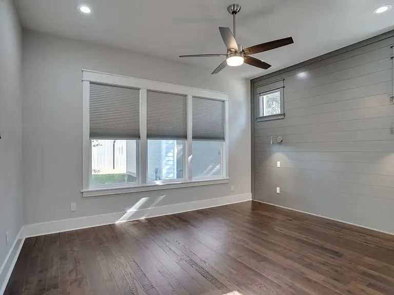 1625 N M L King Jr Blvd — Photo 15