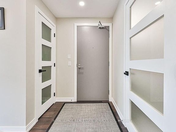 4th image of 8 Fieldway Rd #315