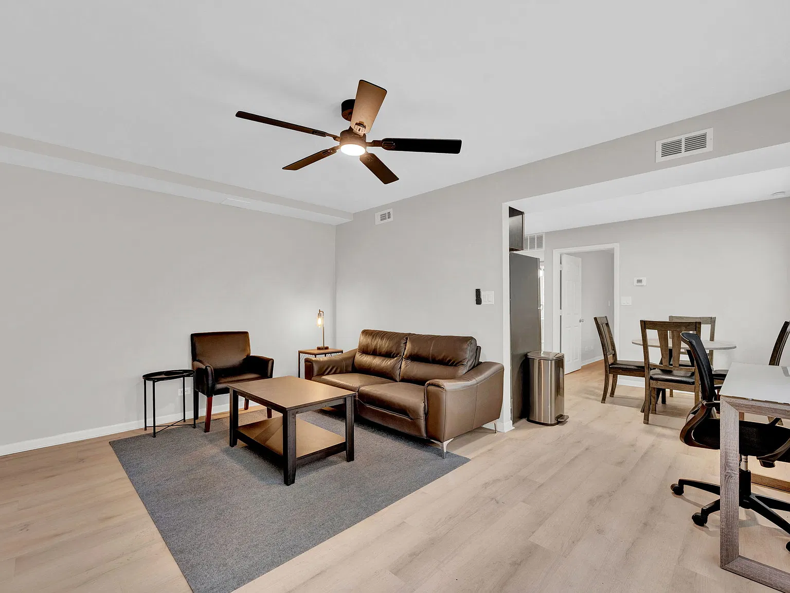 1 bed, 750 sqft, $2,200 — Photo 4