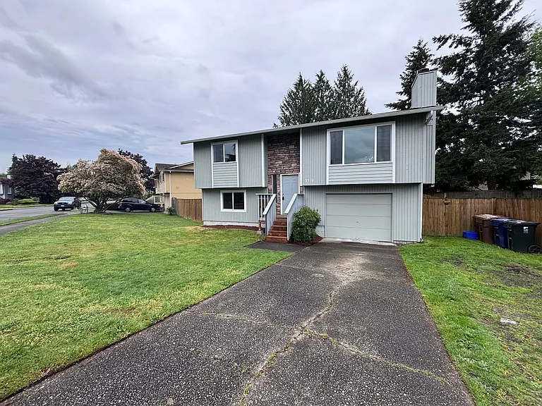 3510 55th Ave NE — Photo 3