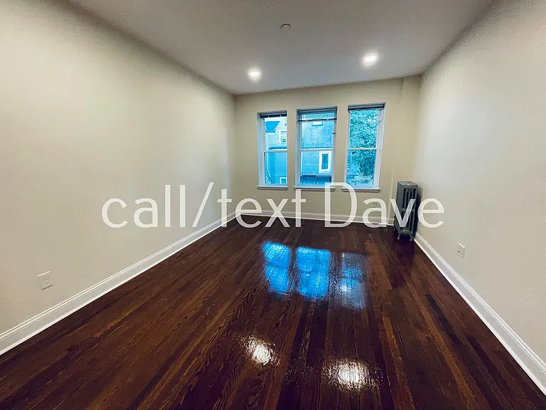 123 Sutherland Rd #1 — Photo 9