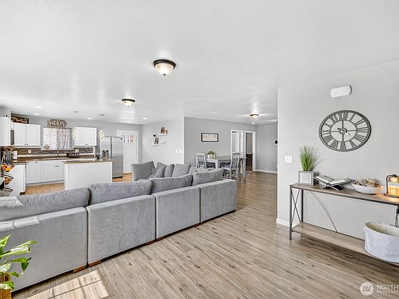 5th image of 609 Eagle Nest Drive