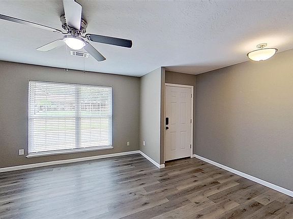 4th image of 8004 NW Lawton Ave