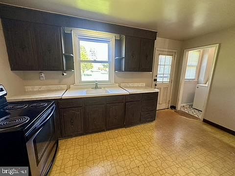 3rd image of 1111 Welsh Rd