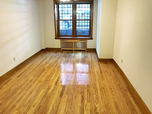 Rented by Joe Gotham LTD | media 18