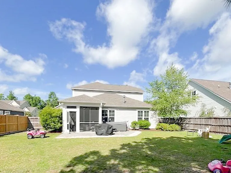 608 Coniston Dr — Photo 4