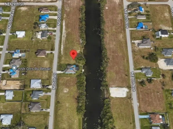 2807 NE 5th Pl, Cape Coral, FL 33909