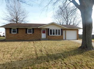 8925 S Lynn St, Rochelle, IL 61068