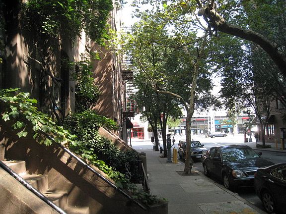 5th image of 253 E 31st St APT 3C