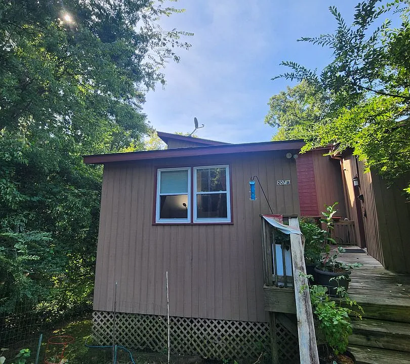 207 Purefoy Rd