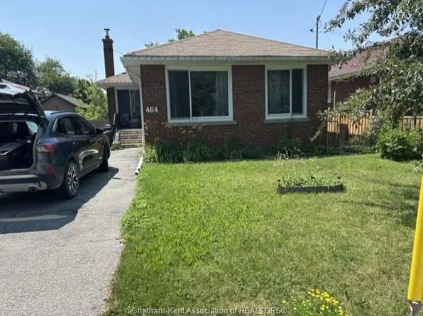 464 Brimley Rd, Scarborough, ON M1J 1A5