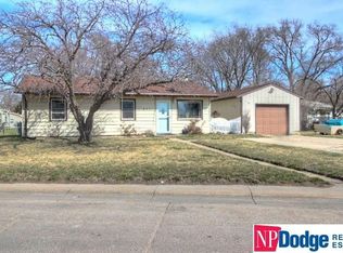158 North Dr, Fremont, NE 68025