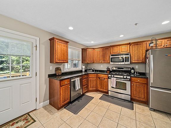 5th image of 200 Justin Dr Unit 5