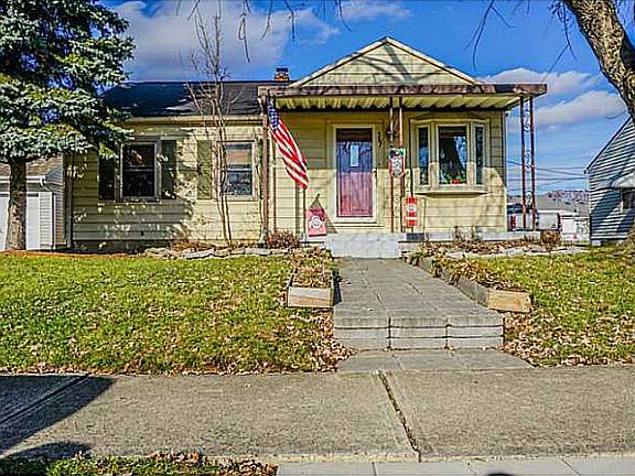 2nd image of 567 Wayne Dr