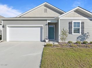 208 Airlie Vista Ln, Surf City, NC 28445