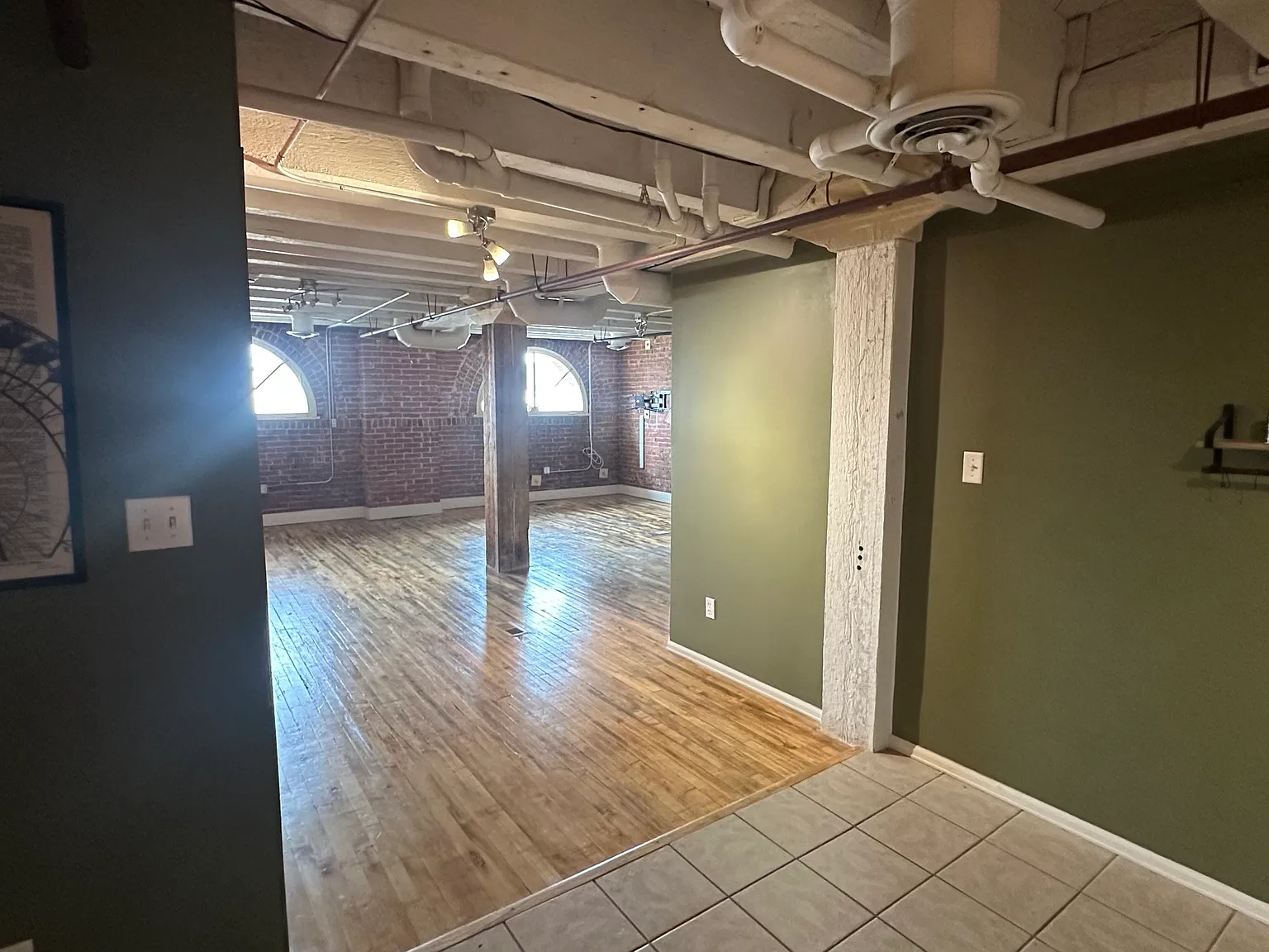 1 bed, 1031 sqft, $975 — Photo 2