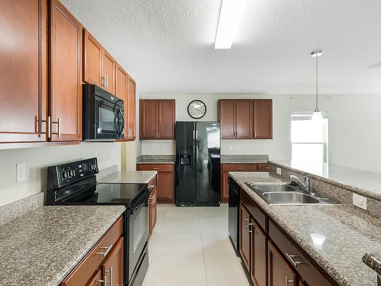 4602 Harvest Row Ln — Photo 7