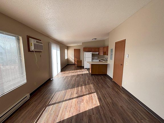 2nd image of 627-629 Heritage Dr #C18eeb919