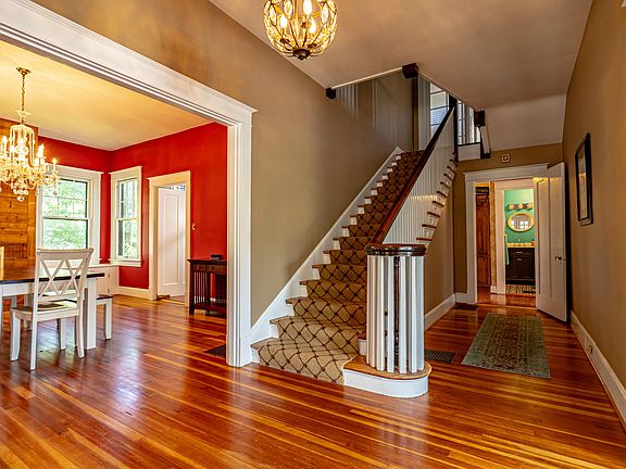 2nd image of 721 Magnolia Ave