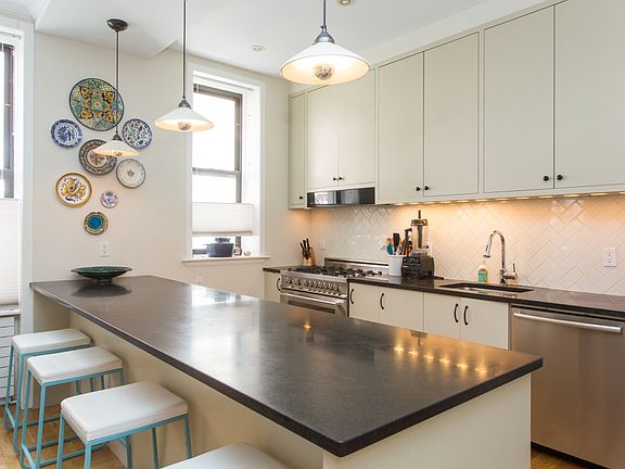 3rd image of 1851 Adam Clayton Powell Jr Blvd APT 2