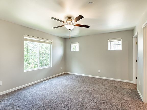 5th image of 8724 E Gilman Ave