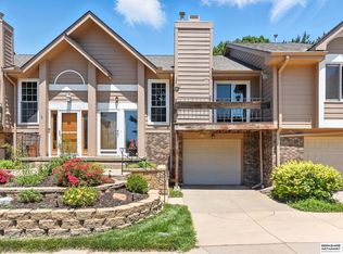 5580 Shirley St, Omaha, NE 68106