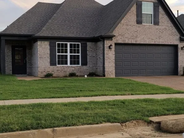 1235 McMillan Rd, Southaven, MS 38671