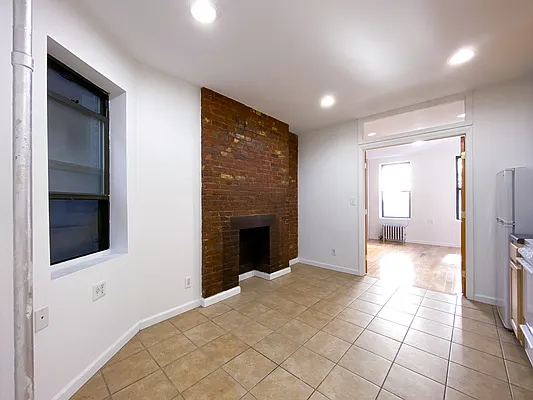 Rented by Compass | media 11
