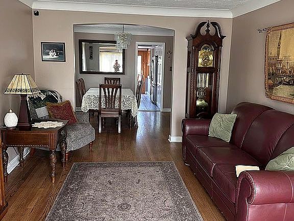 5th image of 11315 S Millard Ave