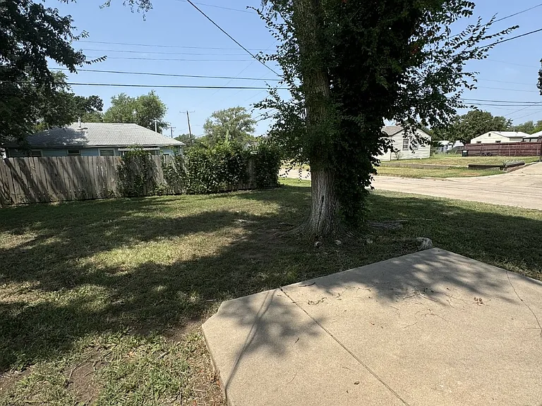 2359 N Estelle St — Photo 11