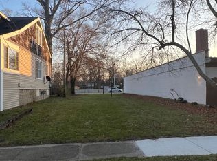 303 W Bennett Ave, Ferndale, MI 48220