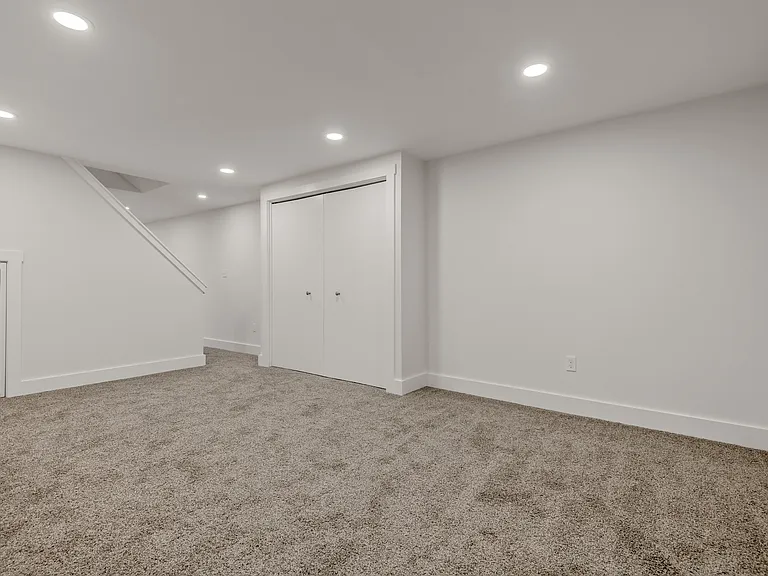 72 Barre Dr — Photo 16