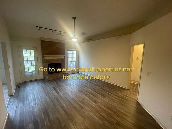 2nd image of 107 Dogwood Pl
