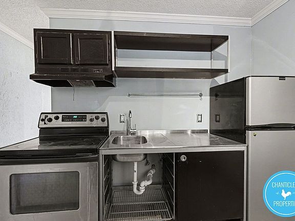 3rd image of 1047 W Academy St #7