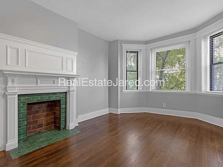 Glenville Ave — Photo 9