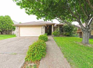 8908 Rolling Hills Dr, Laredo, TX 78045