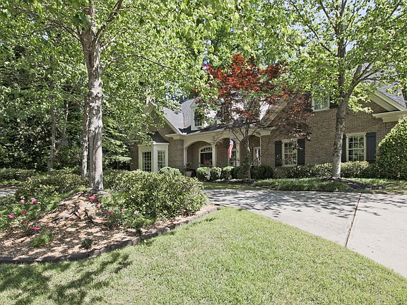 Lots of privacy in wooded ar