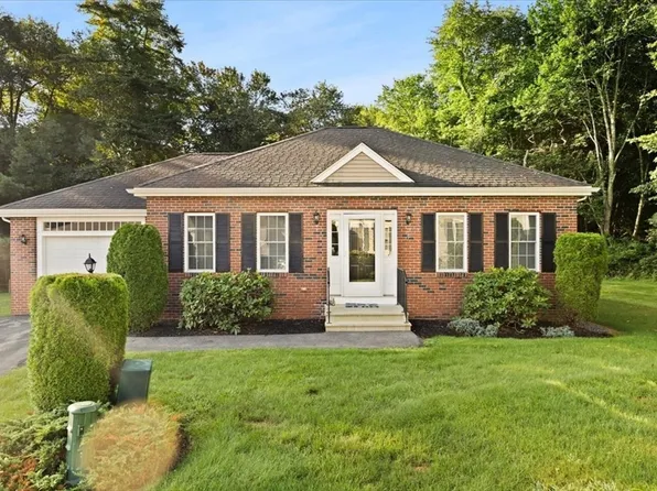 5 Marys Way #34, Lakeville, MA 02347