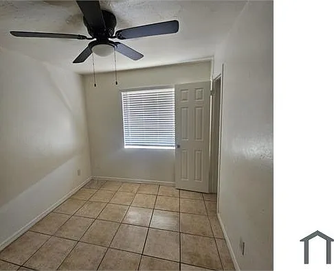 4619 E Almeria Rd — Photo 12