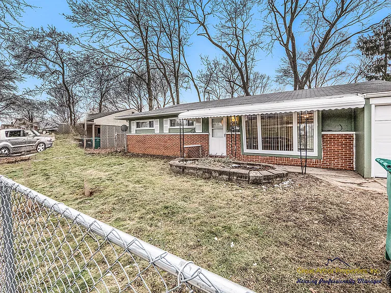 1088 Studebaker Ave — Photo 5