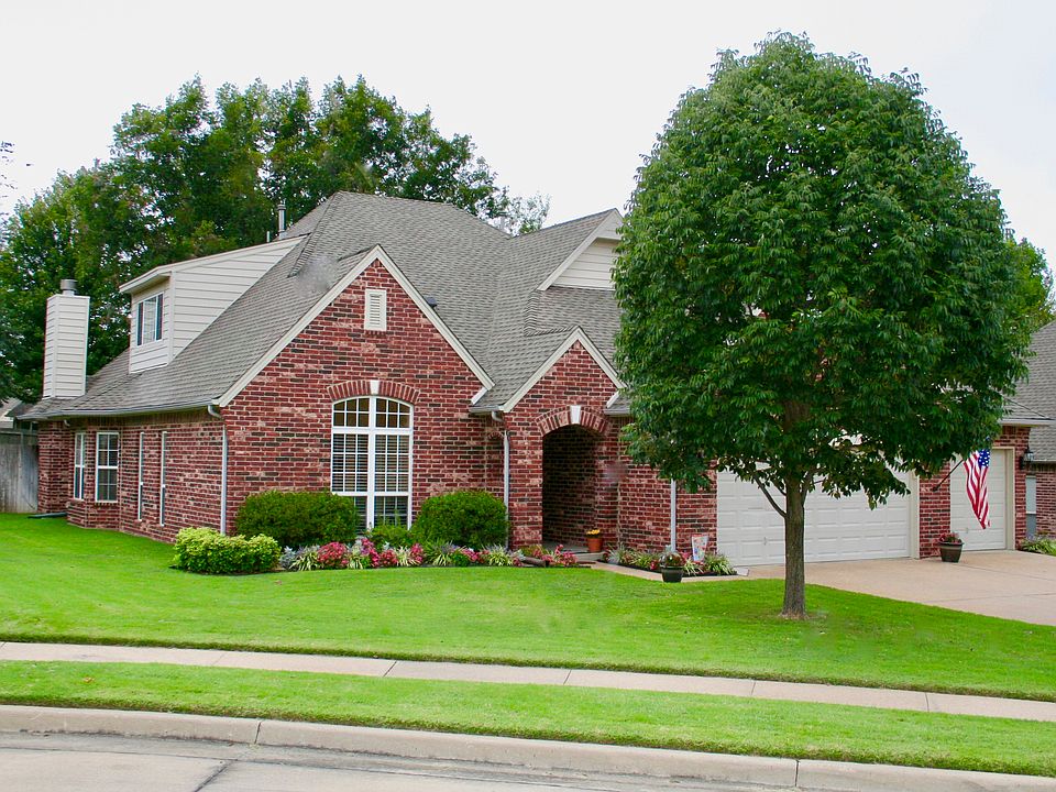 Custom vinyl siding