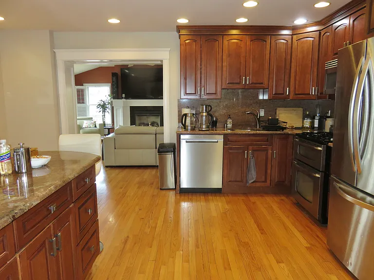 35 Lovell Rd — Photo 10
