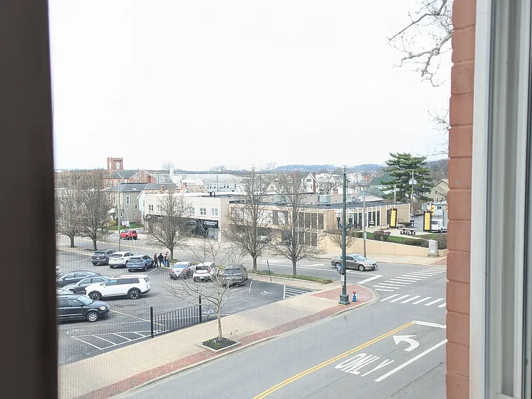 128 N Broad St — Photo 10